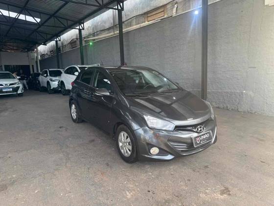 HYUNDAI HB20 1.6 COMFORT PLUS 16V FLEX 4P AUTOMÁTICO
